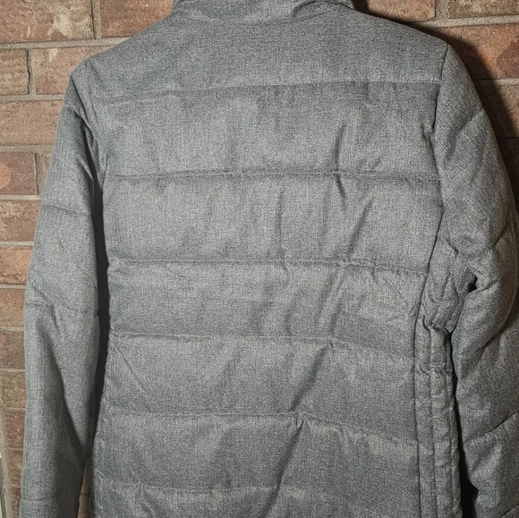 Old Navy Women’s Gray Puffer Jacket – Size Small - Picture 3 of 3